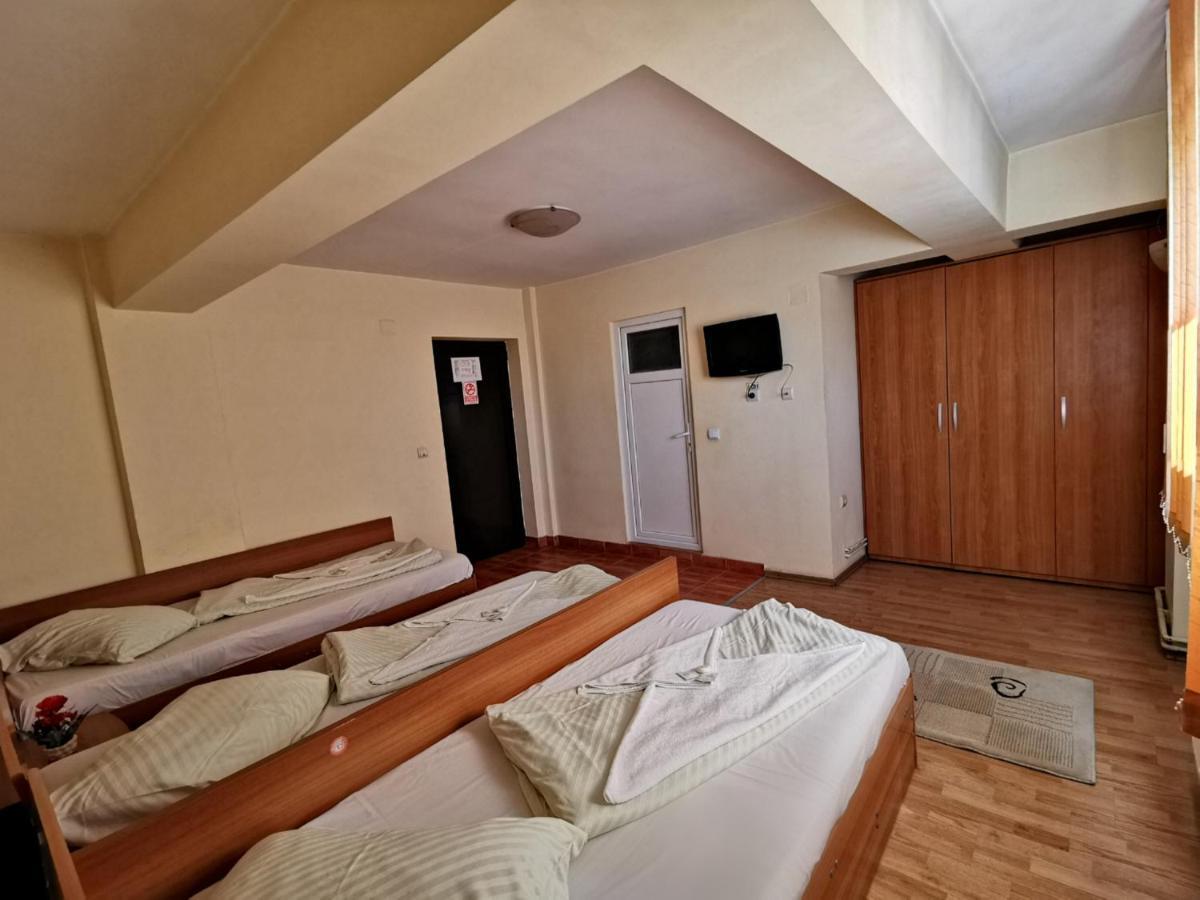 موتيل Băneşti International Recola المظهر الخارجي الصورة